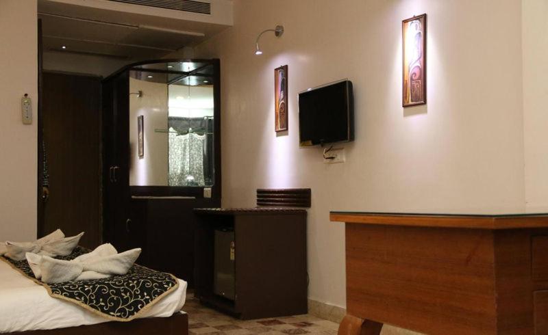 Hotel Venkatesh International Rāipur Dış mekan fotoğraf