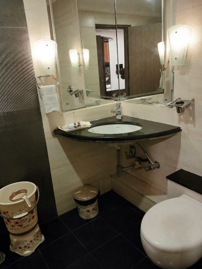 Hotel Venkatesh International Rāipur Dış mekan fotoğraf